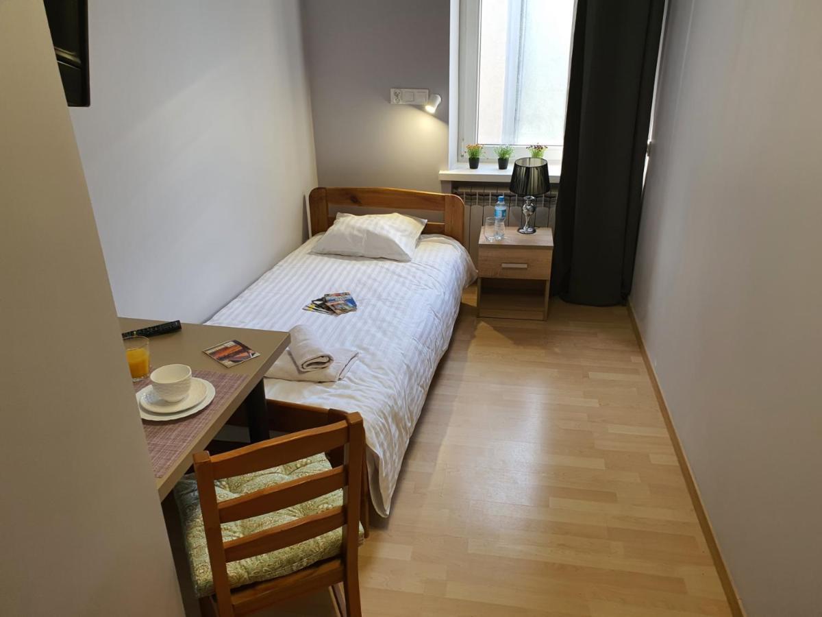 Jasna Hotelik Self Check-In Varşova Dış mekan fotoğraf